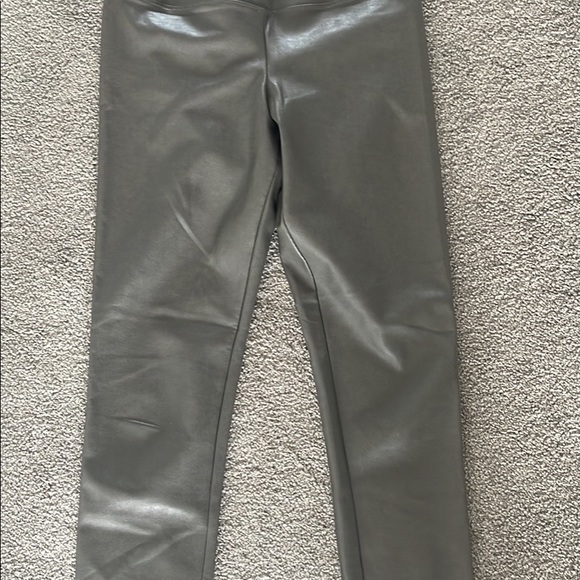 Aritzia Wilfred Free Daria Green Leather Leggings - Picture 2 of 3